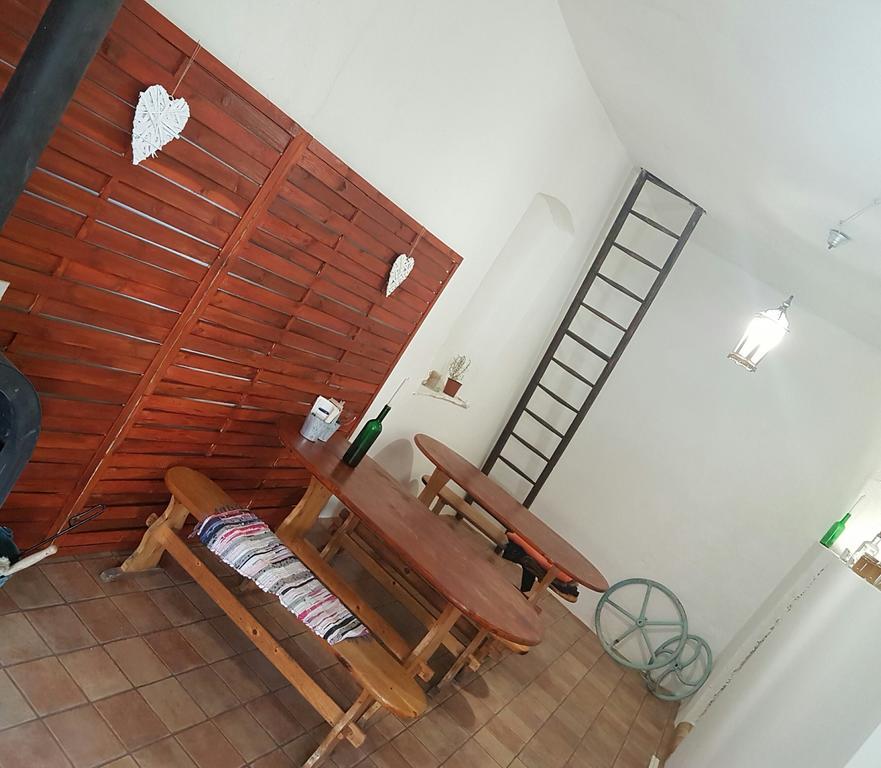 Zsigmond Vendeghaz Apartment Villány Екстериор снимка